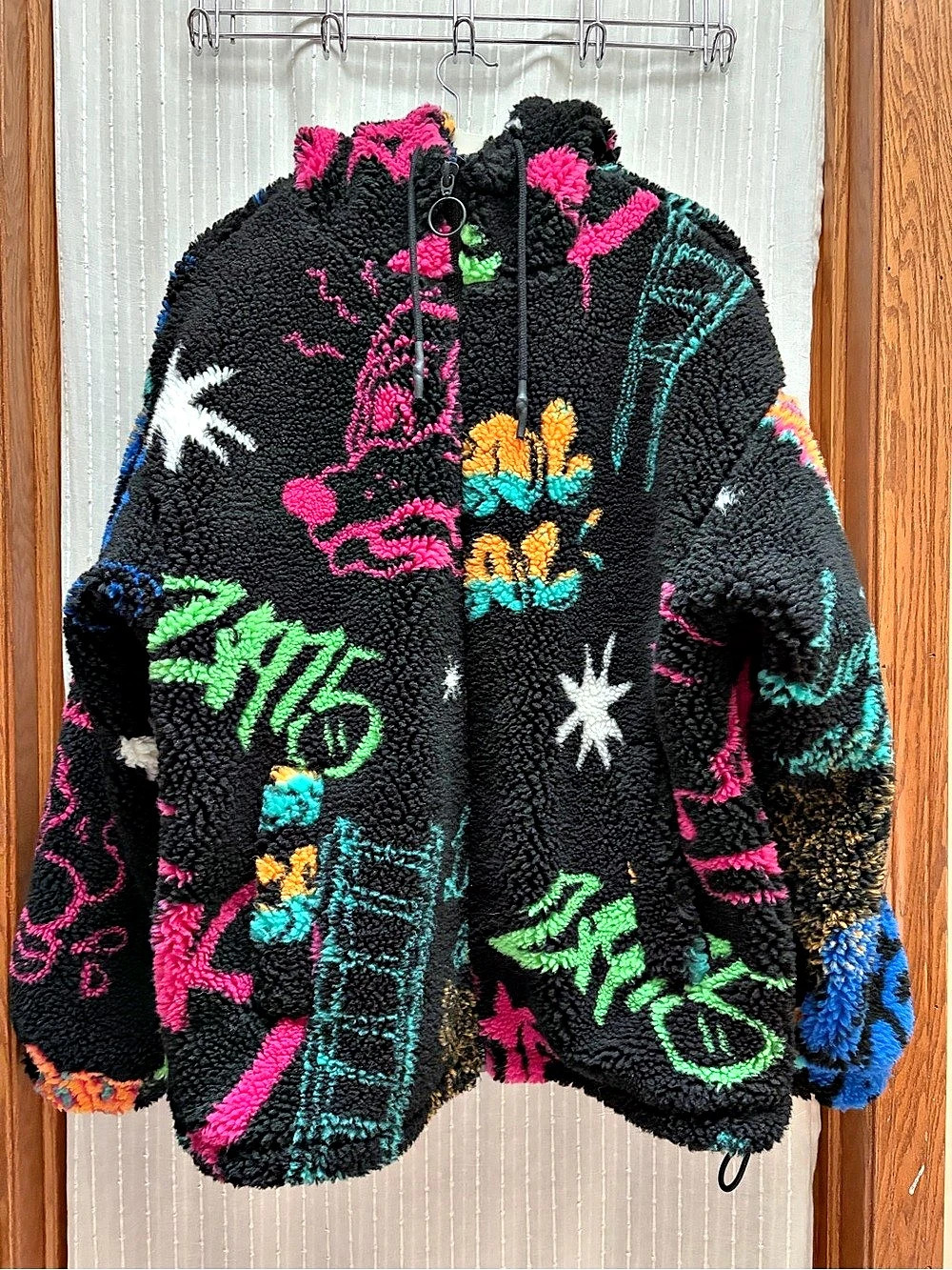 ZARA Sherpa Fleece Jacket Mens M Graffiti Art Hooded Full Zip Black